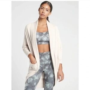 Athleta Ethereal Cocoon Wrap Open Front Yoga Cardigan Cream Ivory Large